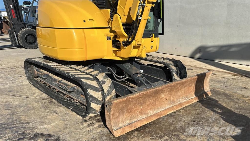 Komatsu PC80MR-5E Midigraafmachines 7t - 12t