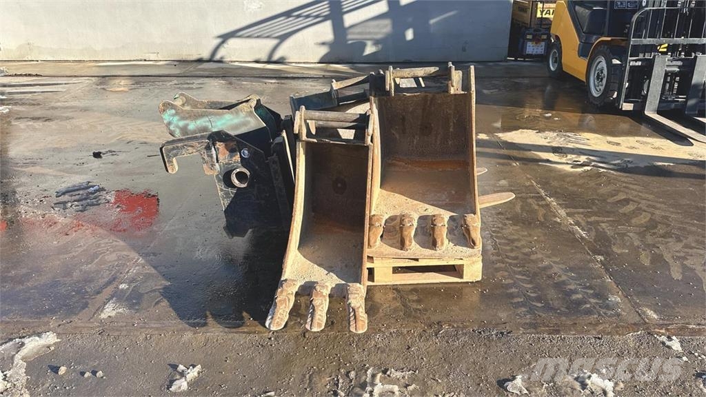 Komatsu PW118MR-11 Mobilbagger