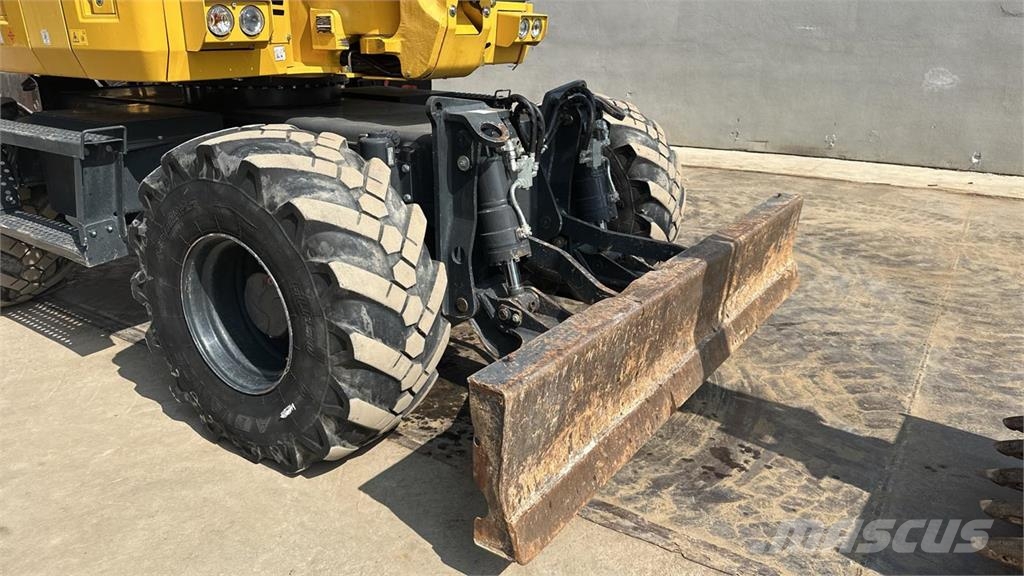 Komatsu PW118MR-11 Escavadeiras de rodas