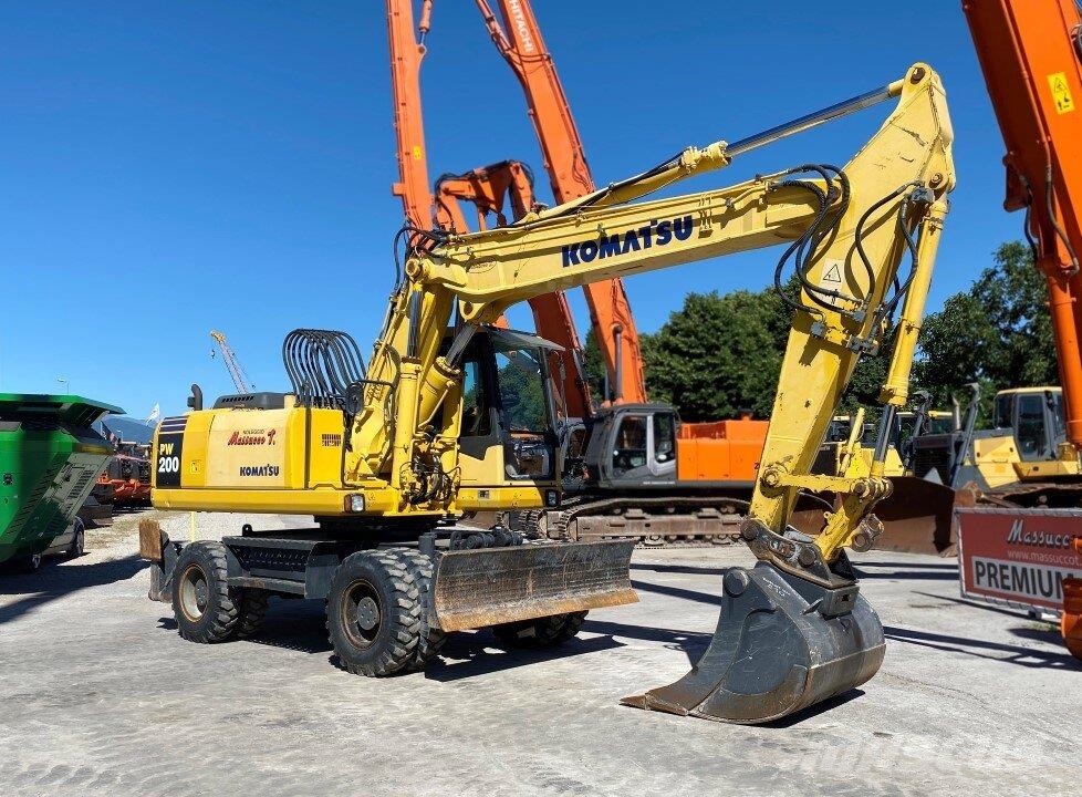 Komatsu PW200 7K حفارات بعجل