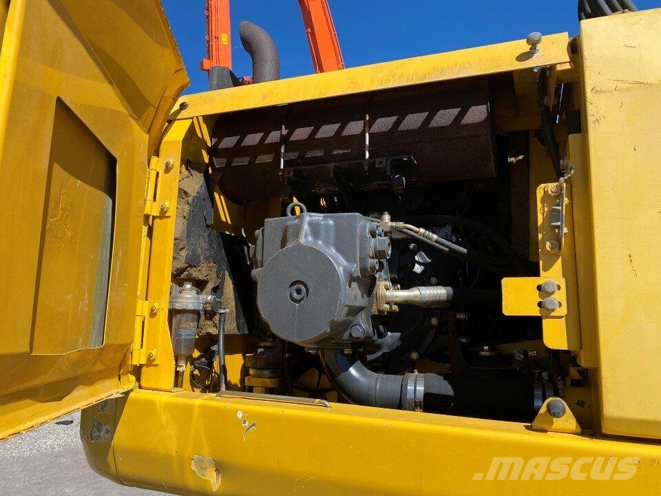 Komatsu PW200 7K حفارات بعجل