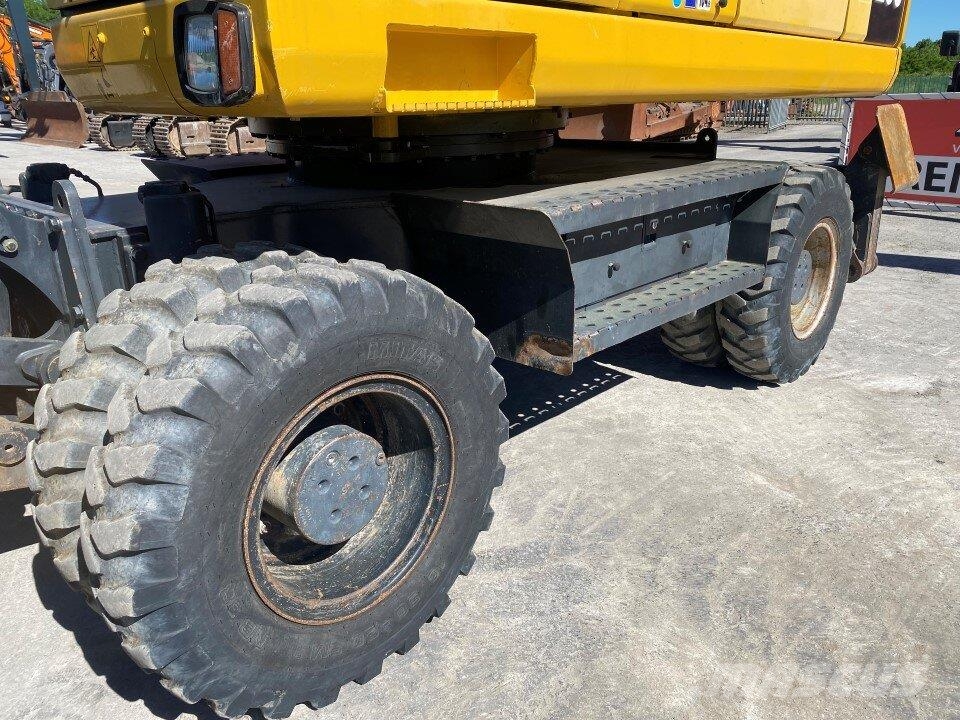 Komatsu PW200 7K حفارات بعجل