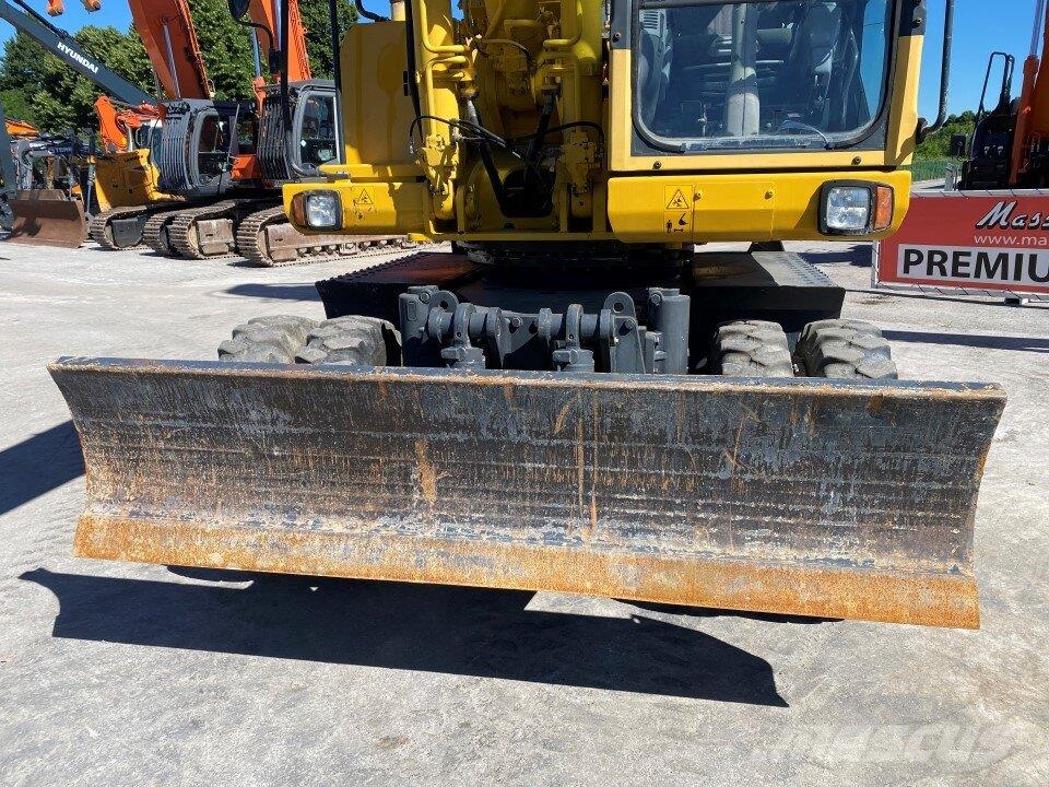 Komatsu PW200 7K حفارات بعجل