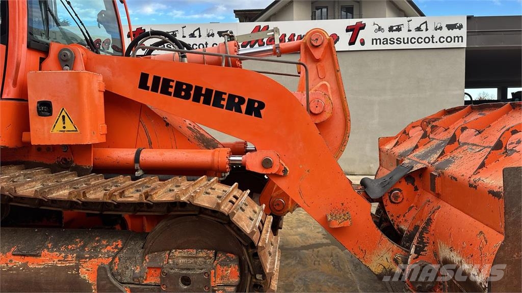 Liebherr LR634 휠로우더