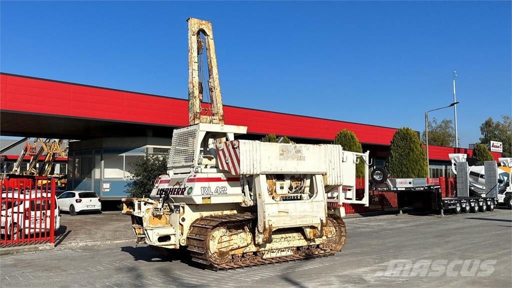 Liebherr RL42B Pipeline equipment