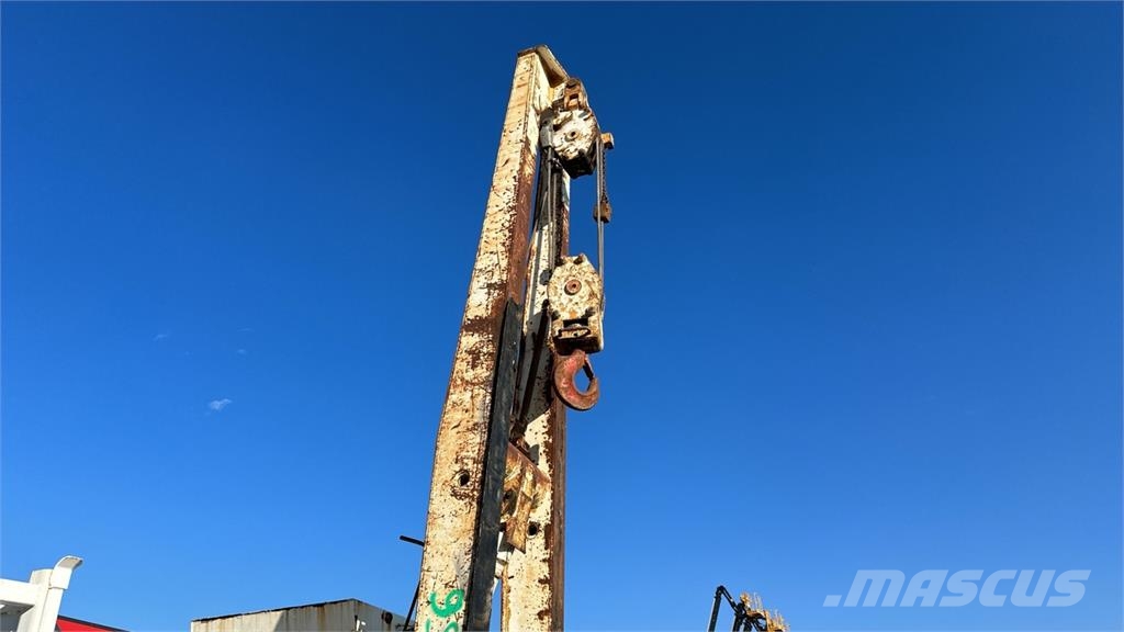 Liebherr RL42B Pipeline equipment
