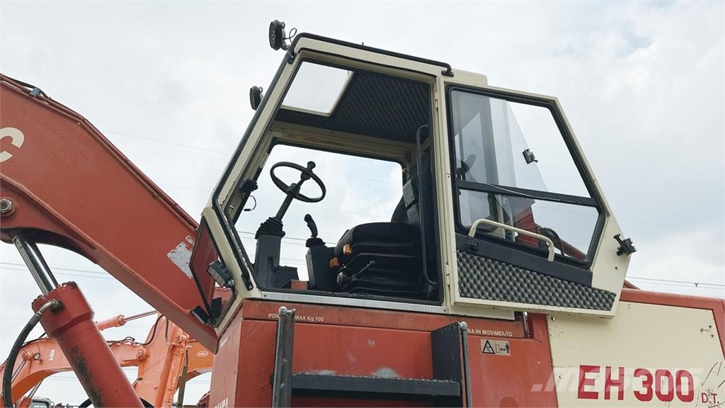 Macchine movimento terra EH300/3 Bageri na kotačima
