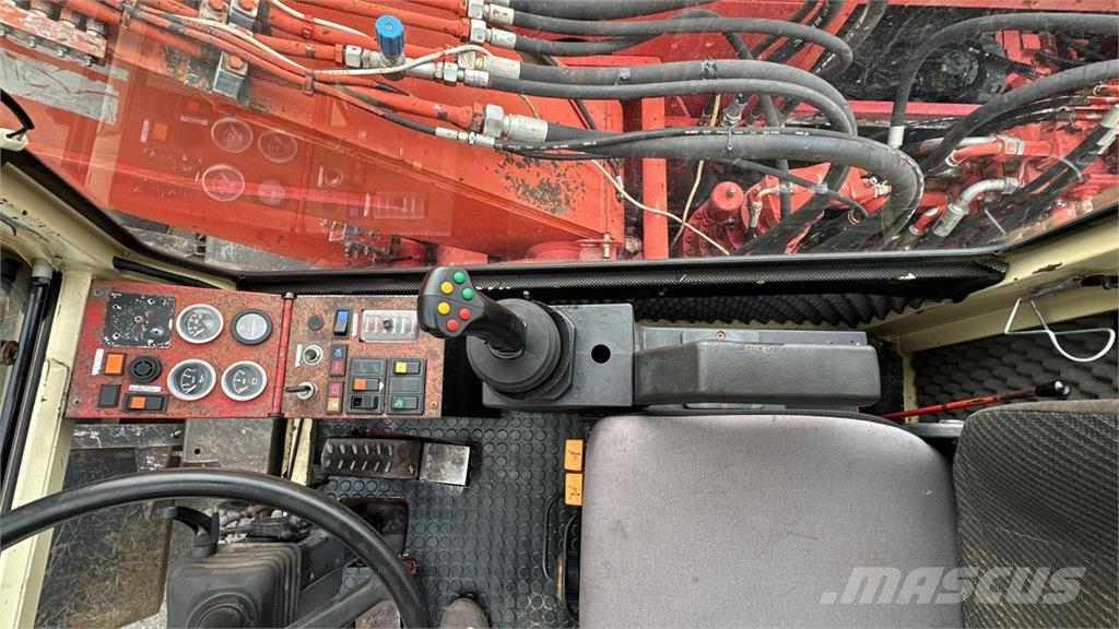 Macchine movimento terra EH300/3 Bageri na kotačima