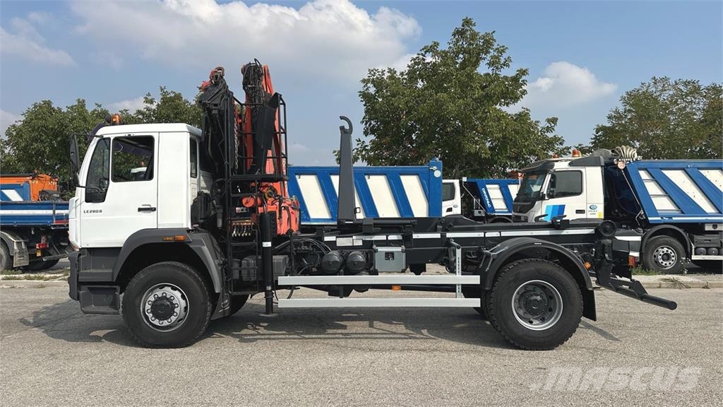 MAN LE280B 4x4 Вантажівки / спеціальні