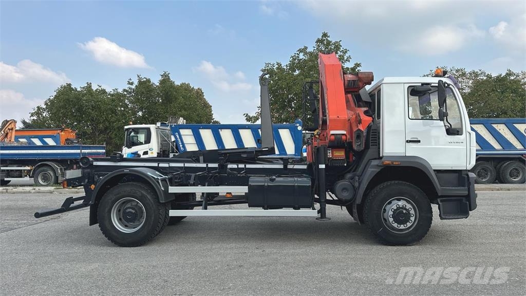 MAN LE280B 4x4 Вантажівки / спеціальні