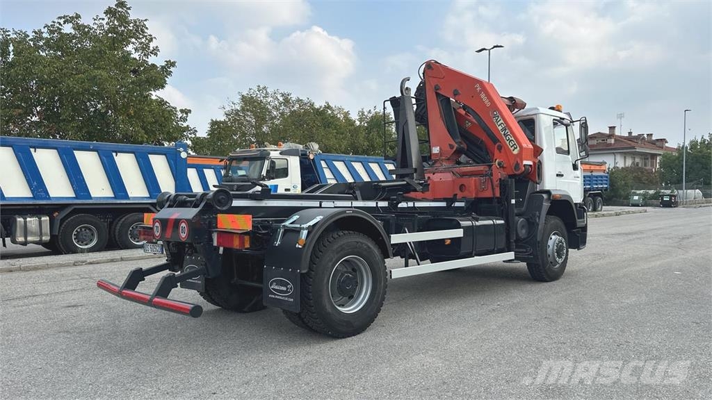 MAN LE280B 4x4 Вантажівки / спеціальні