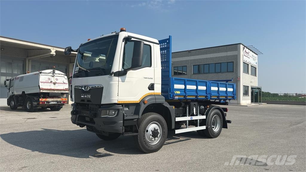 MAN TGM 13.250 4x4 Otros camiones