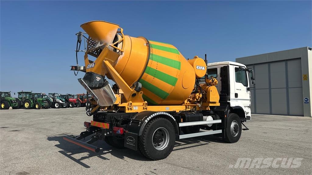 MAN TGM 18.330 4X4 Betonmischer