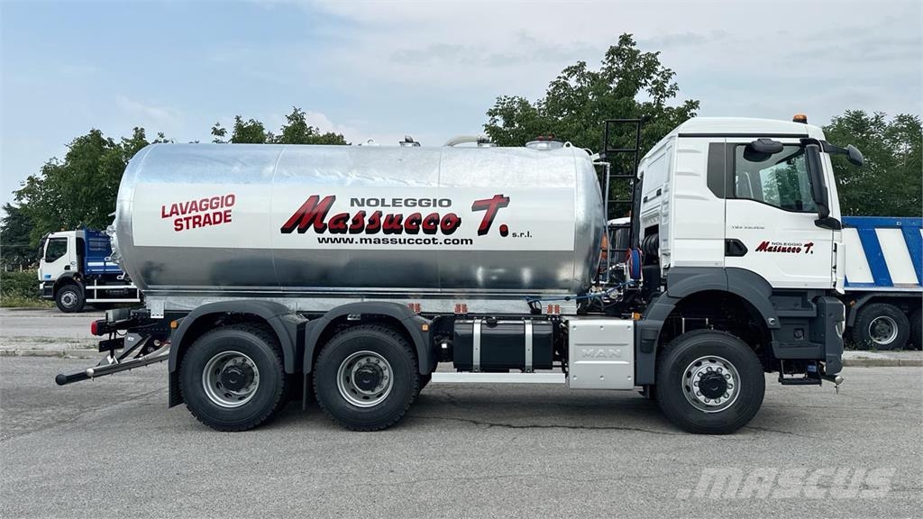 MAN TGS 33.520 6X6 Camiones cisternas