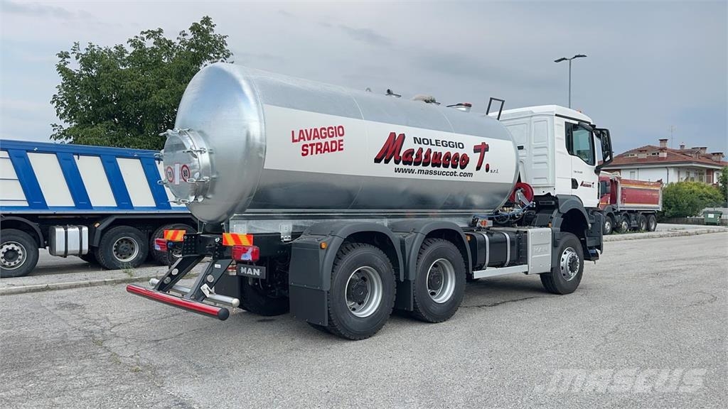 MAN TGS 33.520 6X6 Camiones cisternas