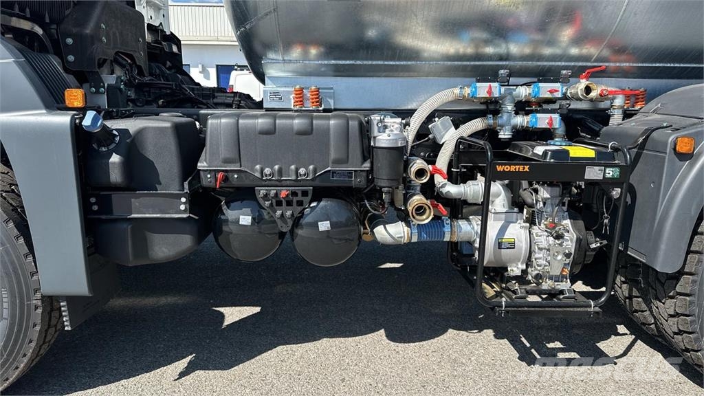 MAN TGS 33.520 6X6 Camiones cisternas