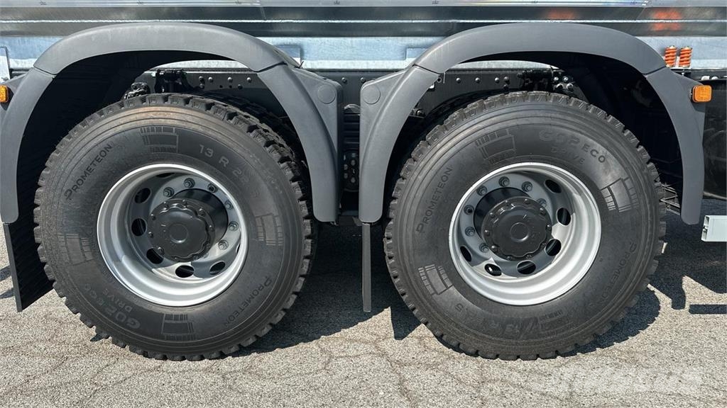 MAN TGS 33.520 6X6 Camiones cisterna