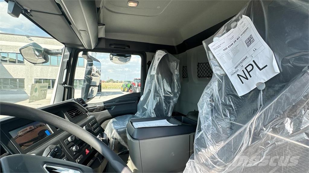 MAN TGS 33.520 6X6 Camiones cisterna