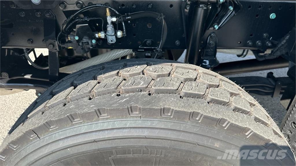 MAN TGS 33.520 6X6 Camiones cisterna