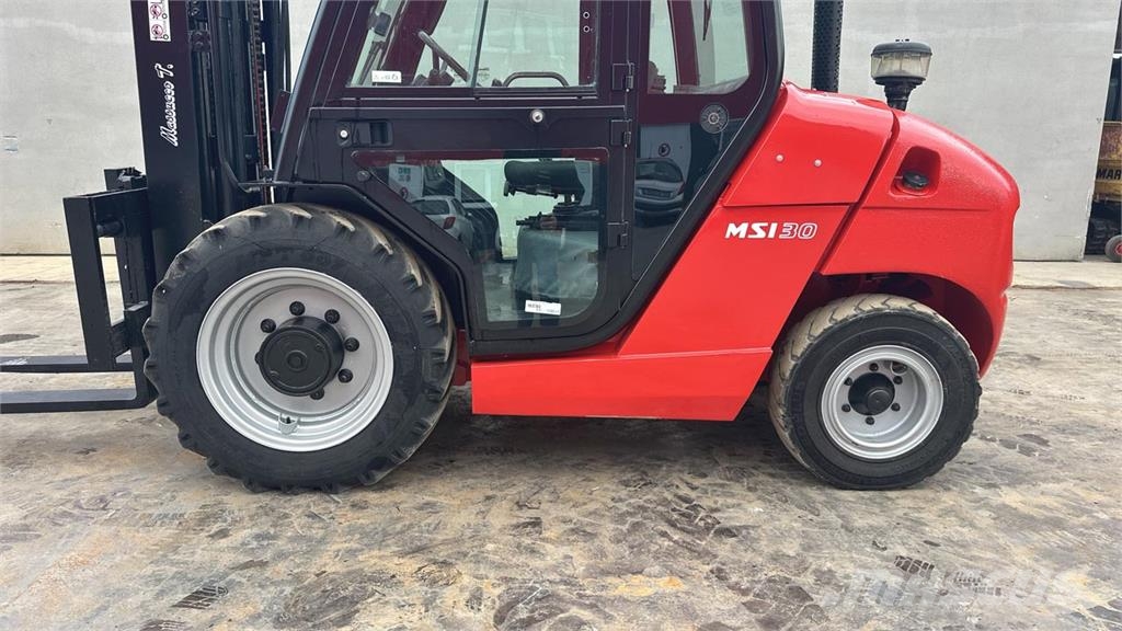 Manitou MSI30D 4X2 Vanterenski viljuškar
