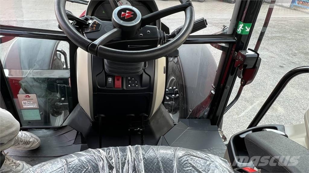 Massey Ferguson 5711 DYNA4 4X4 Εκχιονιστήρες και χιονοδιώχτες