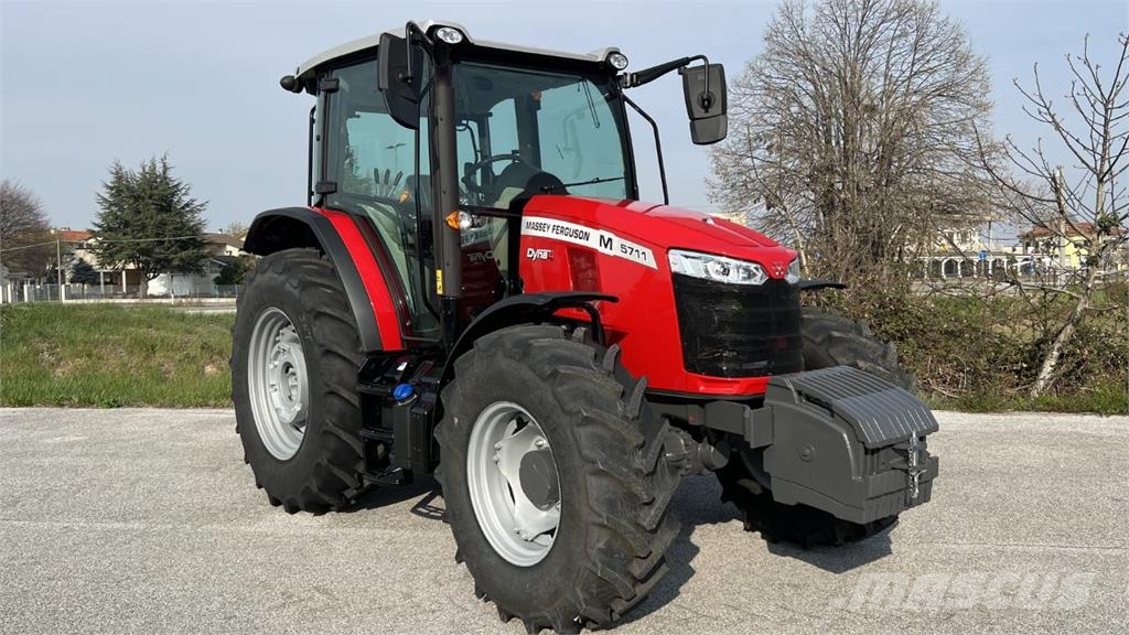 Massey Ferguson 5711 DYNA4 4X4 Εκχιονιστήρες και χιονοδιώχτες