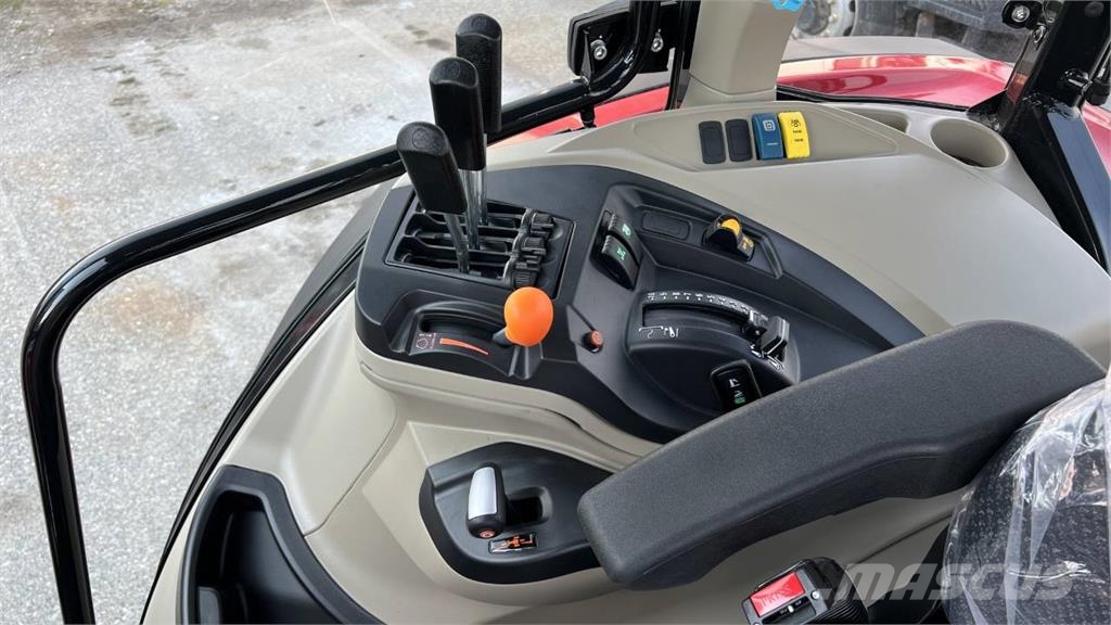 Massey Ferguson 5711 DYNA4 4X4 Εκχιονιστήρες και χιονοδιώχτες