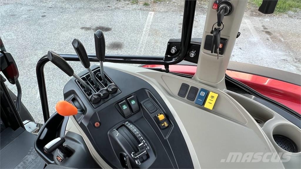 Massey Ferguson 5711 DYNA4 4X4 Εκχιονιστήρες και χιονοδιώχτες