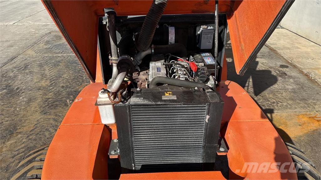 Mast Explorer H35DA 4X4 Внедорожные погрузчики