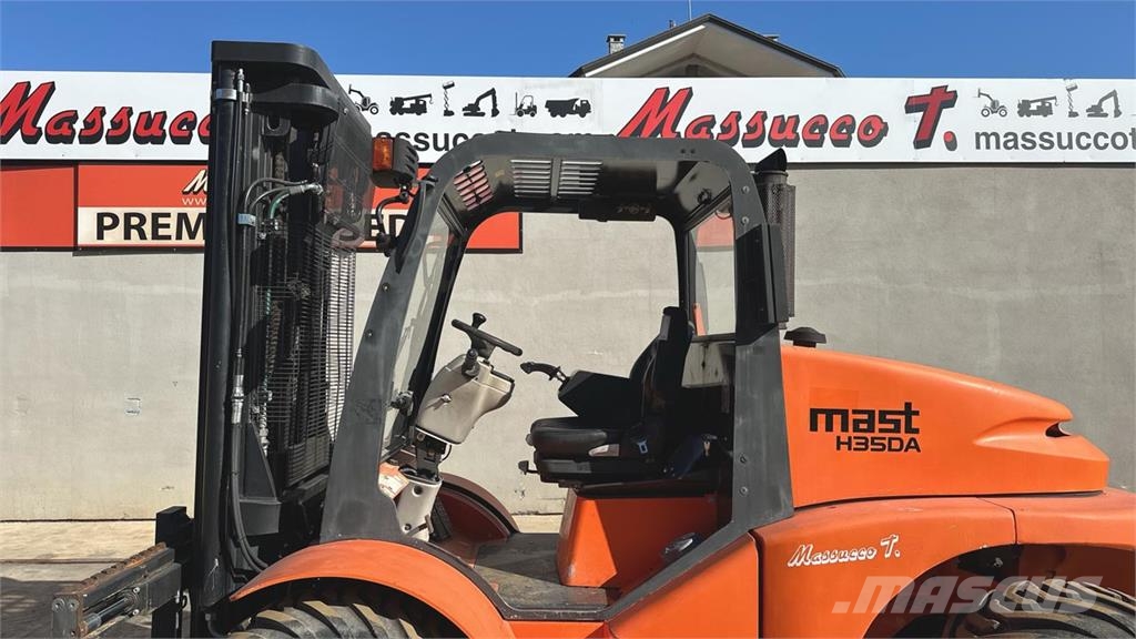 Mast Explorer H35DA 4X4 Внедорожные погрузчики