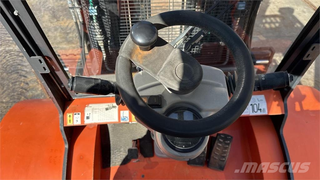 Mast Explorer H35DA 4X4 Внедорожные погрузчики