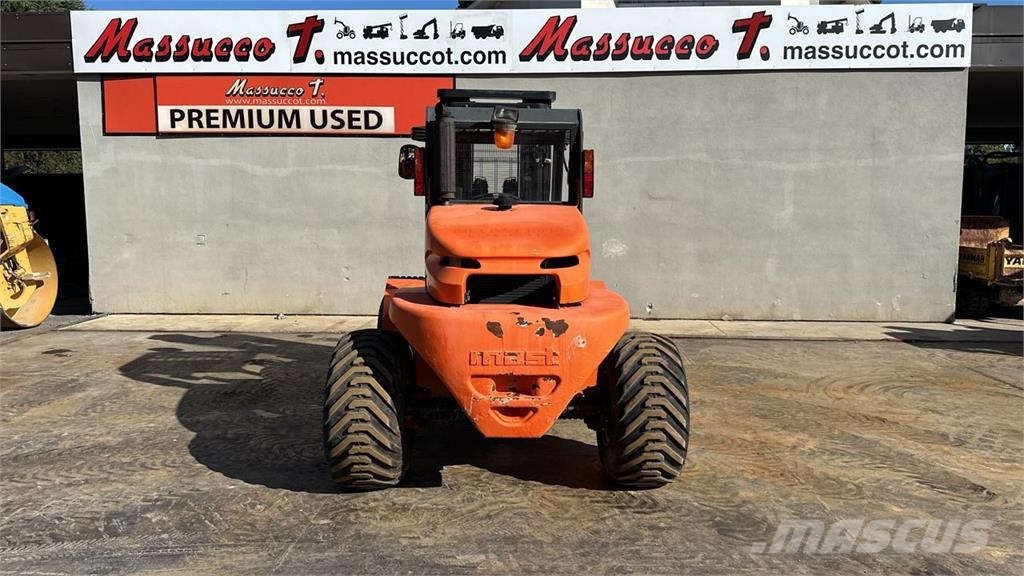 Mast Explorer H35DA 4X4 Внедорожные погрузчики