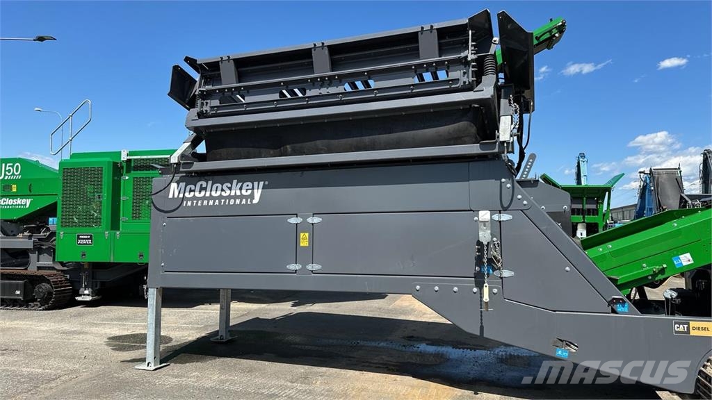 McCloskey S110 D2 Waste sorting equipment