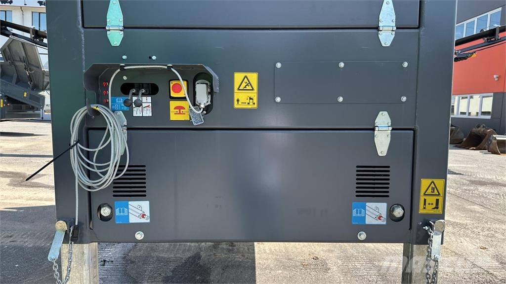 McCloskey S110 D2 Waste sorting equipment