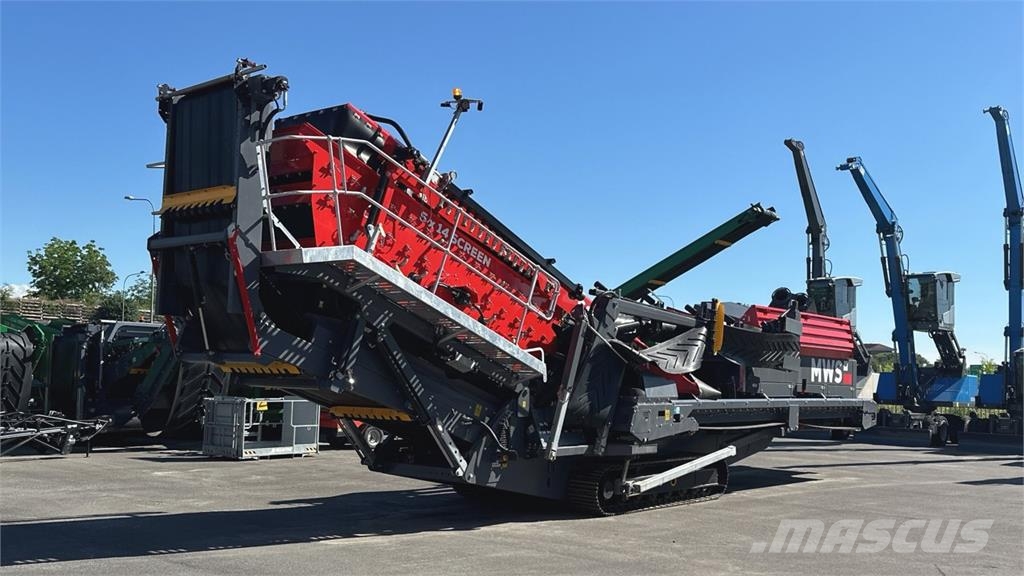 McCloskey S130 3D MWS Waste sorting equipment