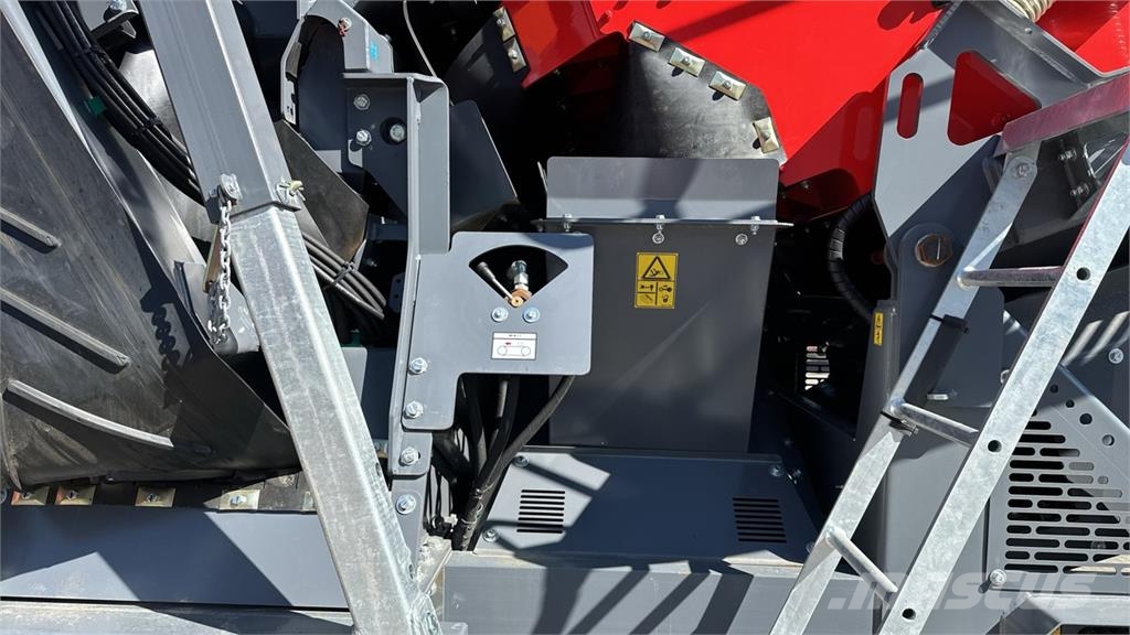McCloskey S130 3D MWS Waste sorting equipment
