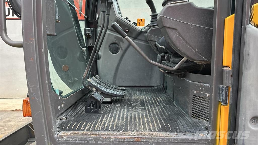 Mecalac 8MCR Midigrävmaskiner 7t - 12t