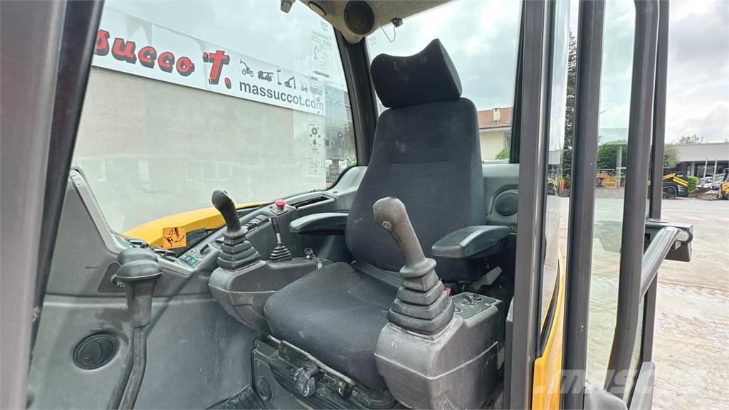 Mecalac 8MCR Midigrävmaskiner 7t - 12t