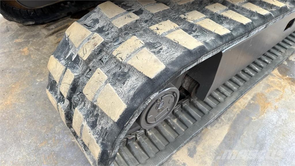Mecalac 8MCR Midigrävmaskiner 7t - 12t