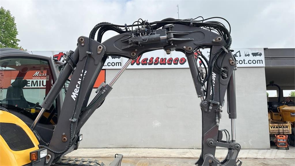 Mecalac 8MCR Midigrävmaskiner 7t - 12t