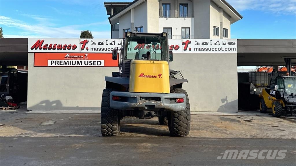 Mecalac AS210 4X4 Cargadoras sobre ruedas