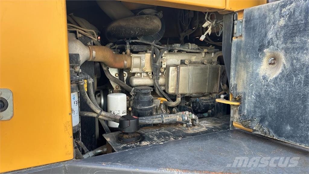 Mecalac TA 9 4X4 Vehículos compactos de volteo