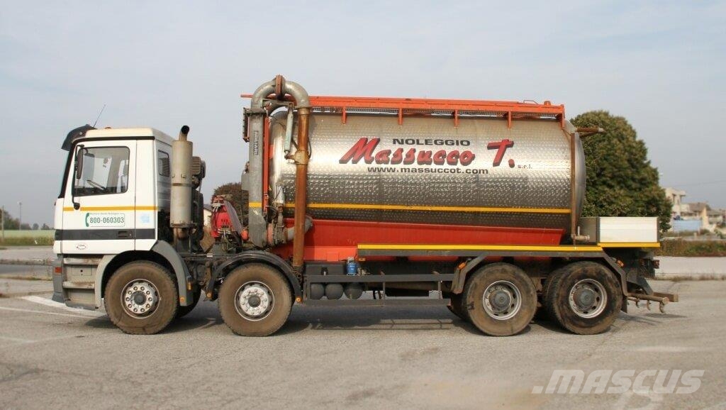 Mercedes-Benz Actros 3243 Tankwagen