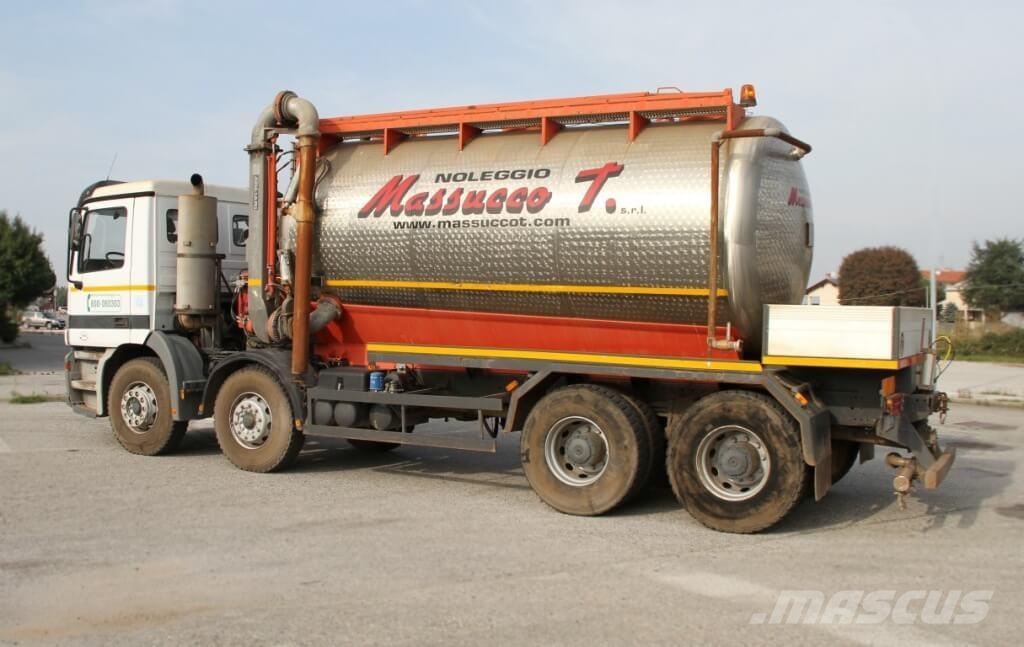 Mercedes-Benz Actros 3243 Tankwagen