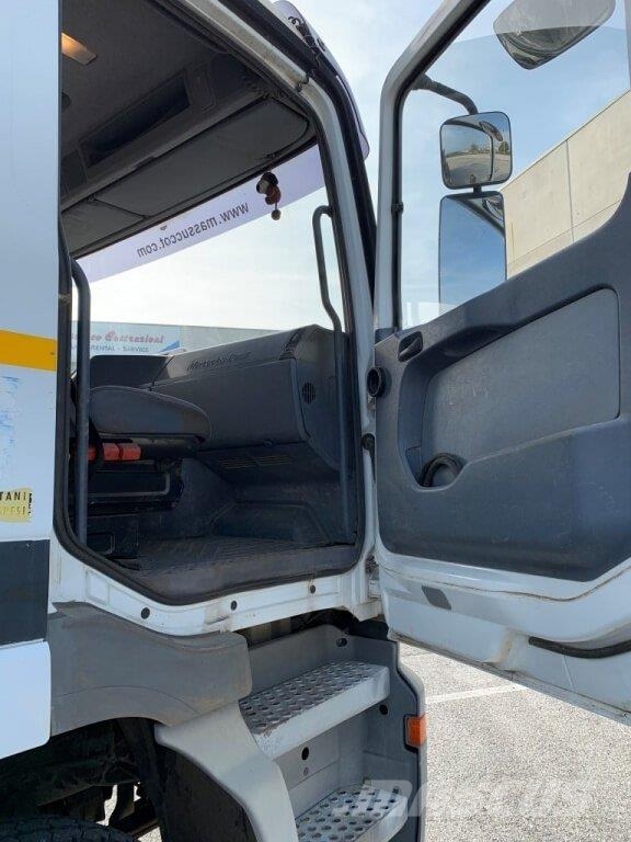 Mercedes-Benz Actros 3243 Tankwagen