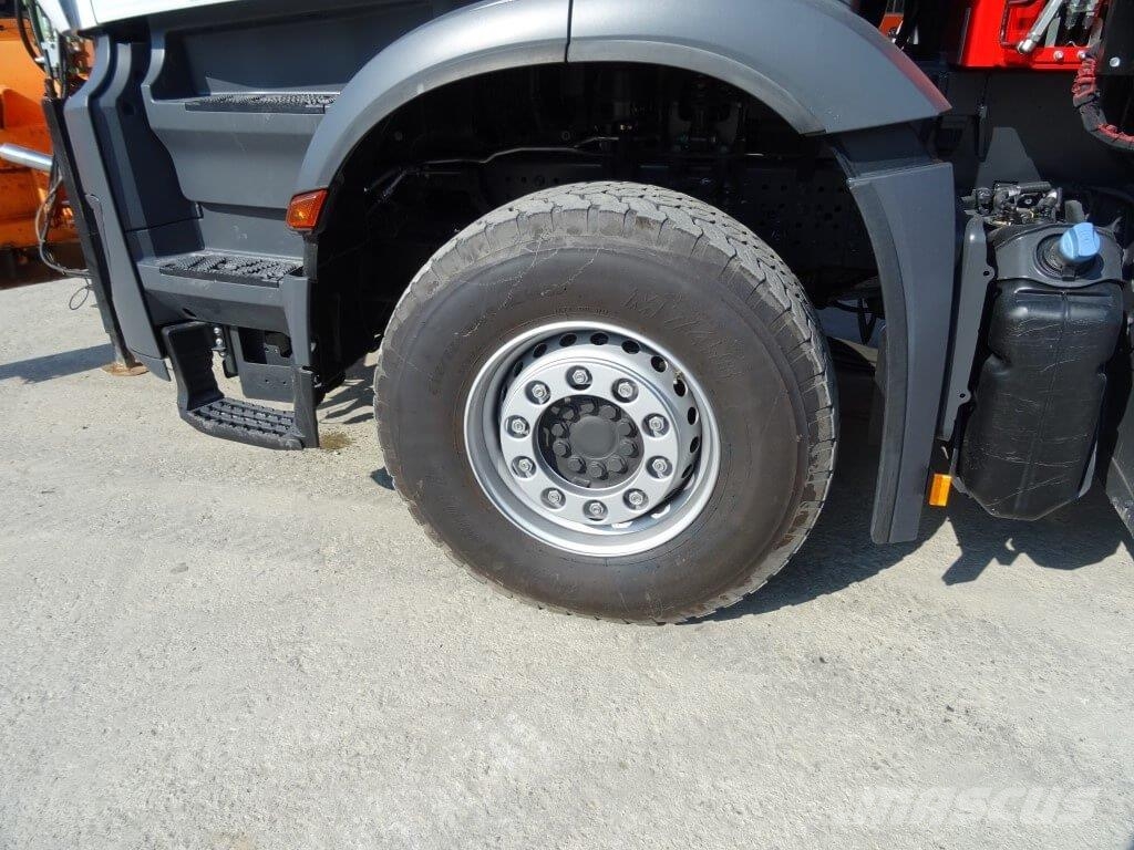Mercedes-Benz Arocs 3348 - 6X4 Lâminas e arados de neve