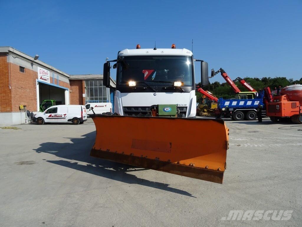 Mercedes-Benz Arocs 3348 - 6X4 Lâminas e arados de neve