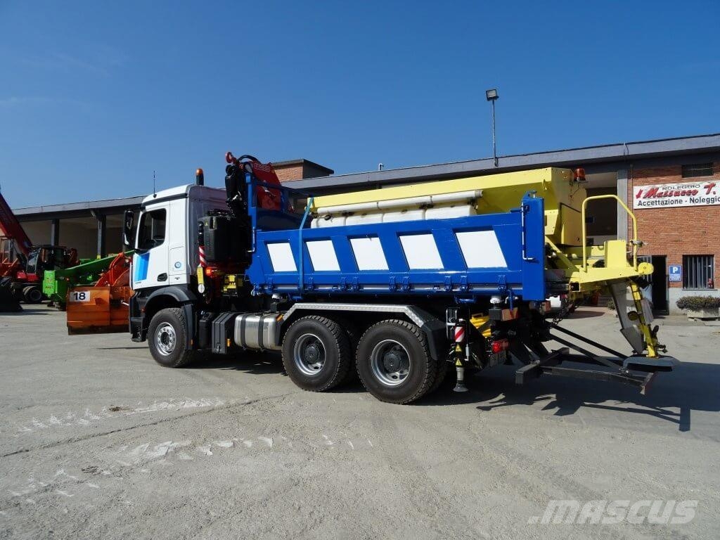 Mercedes-Benz Arocs 3348 - 6X4 Lâminas e arados de neve