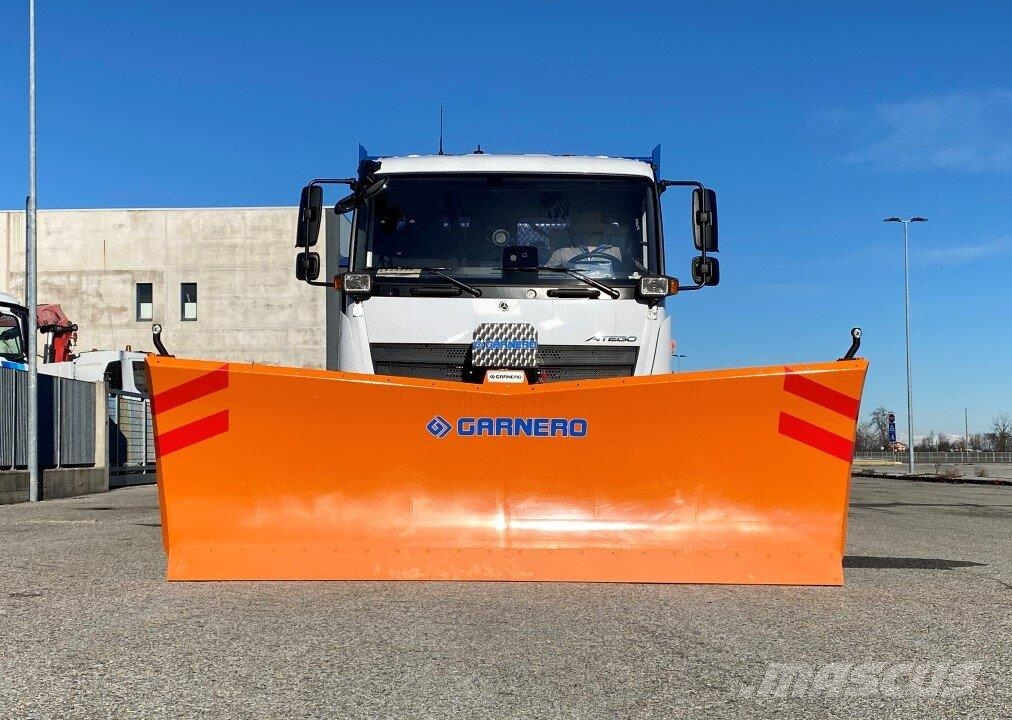 Mercedes-Benz Atego 1524 Lame spazzaneve e aratri