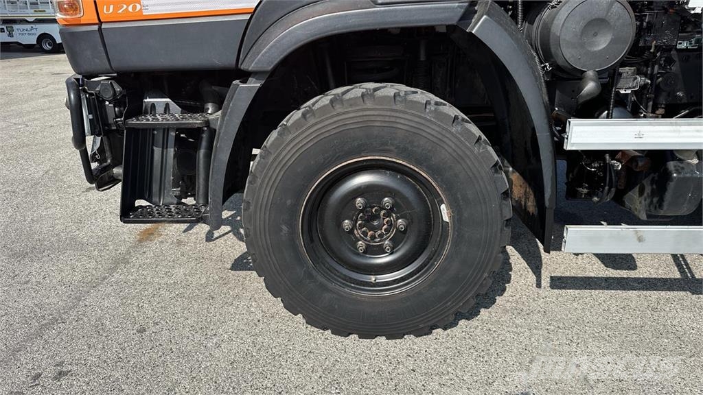 Mercedes-Benz UNIMOG U20 4X4 Andere Fahrzeuge